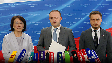 Пресс-подход представителей фракции "Новые люди"