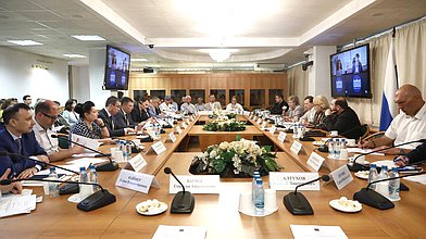 Заседание рабочей группы Комитета по защите семьи, вопросам отцовства, материнства и детства по совершенствованию законодательства, направленного на защиту граждан от нападения бездомных животных