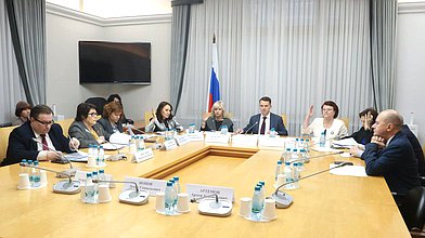 Заседание Комитета по труду, социальной политике и делам ветеранов